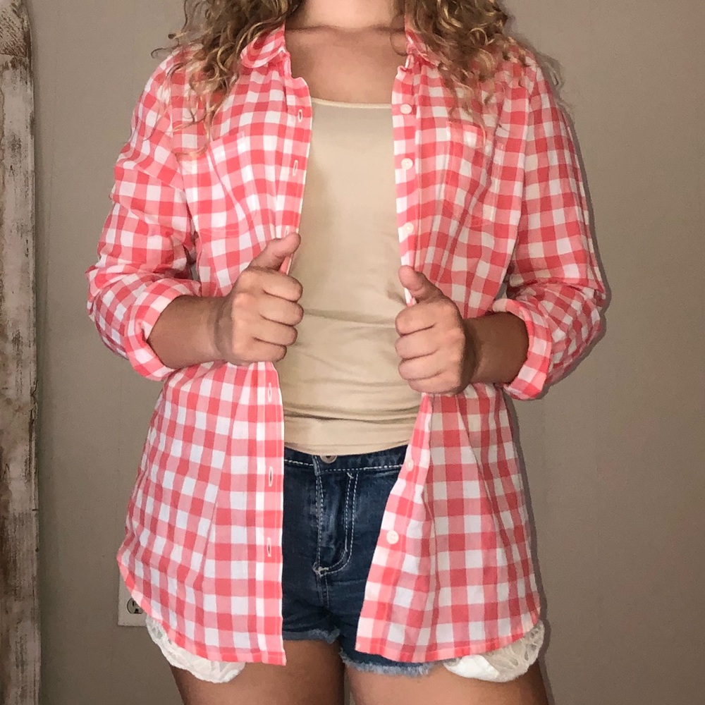 Red camel Button up top